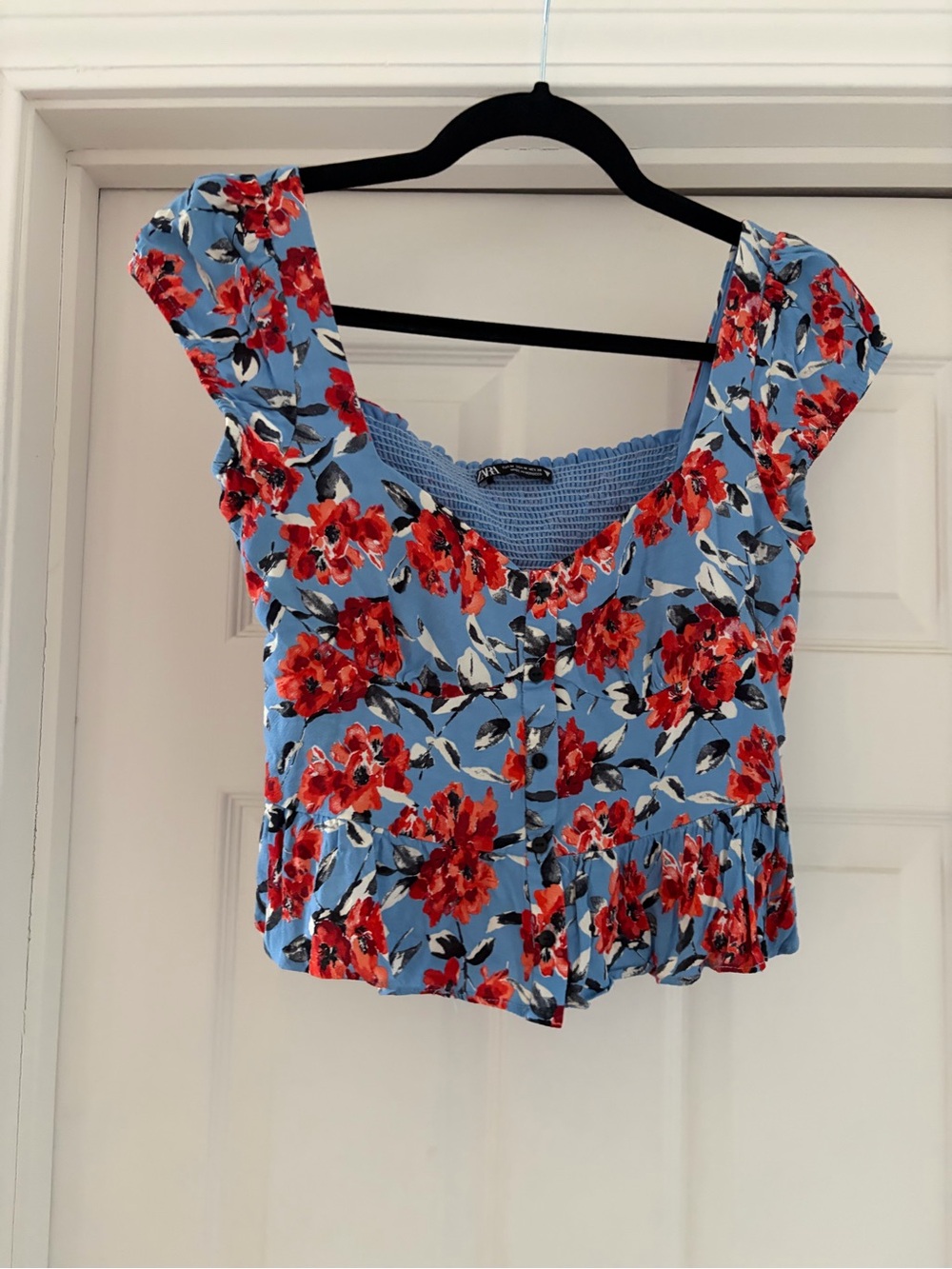 Zara Blue Floral Button-Front Cropped Top